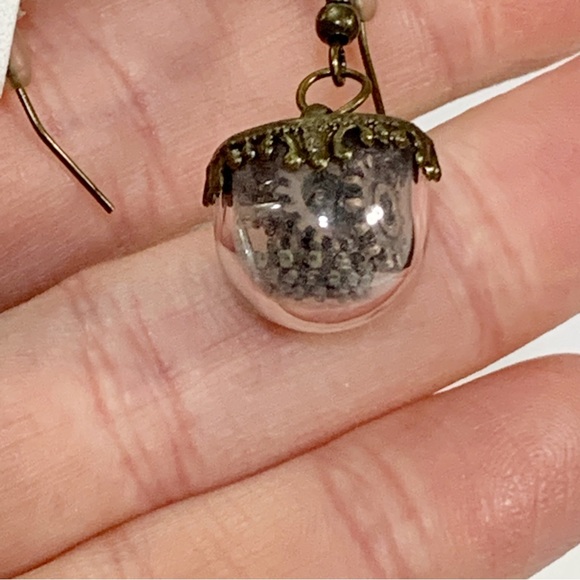 Steam punk dangle earrings gears in glass dome - Picture 5 of 11